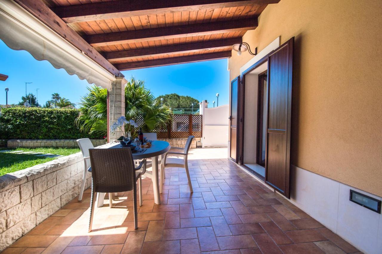 Villa Sajonara Elvira Fontane Bianche Bagian luar foto