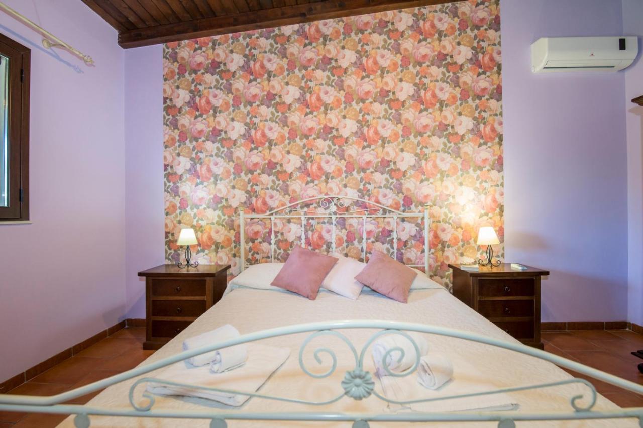 Villa Sajonara Elvira Fontane Bianche Bagian luar foto